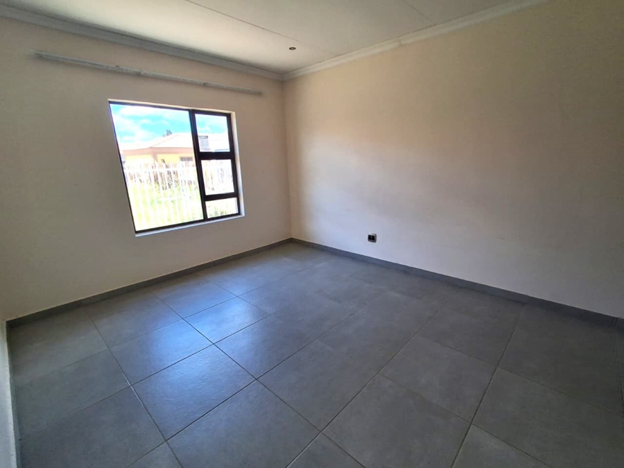 4 Bedroom Property for Sale in Mandela View Free State